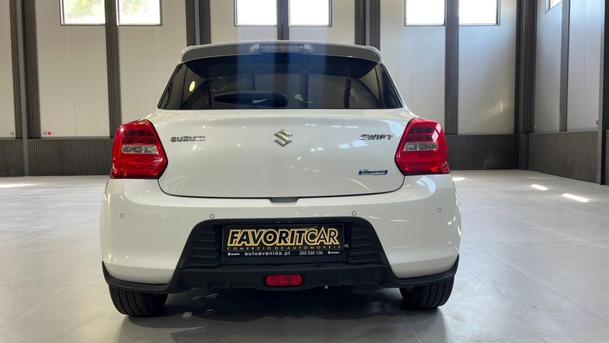 suzuki-swift-2021-hibrido-1197cc