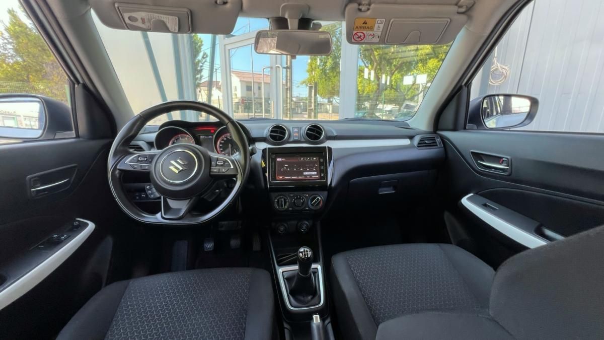 suzuki-swift-2021-hibrido-1197cc