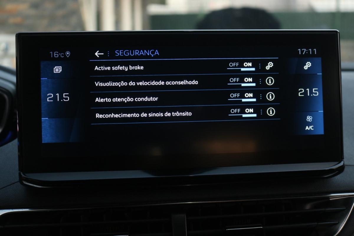 peugeot-3008-2023-diesel-1499cc
