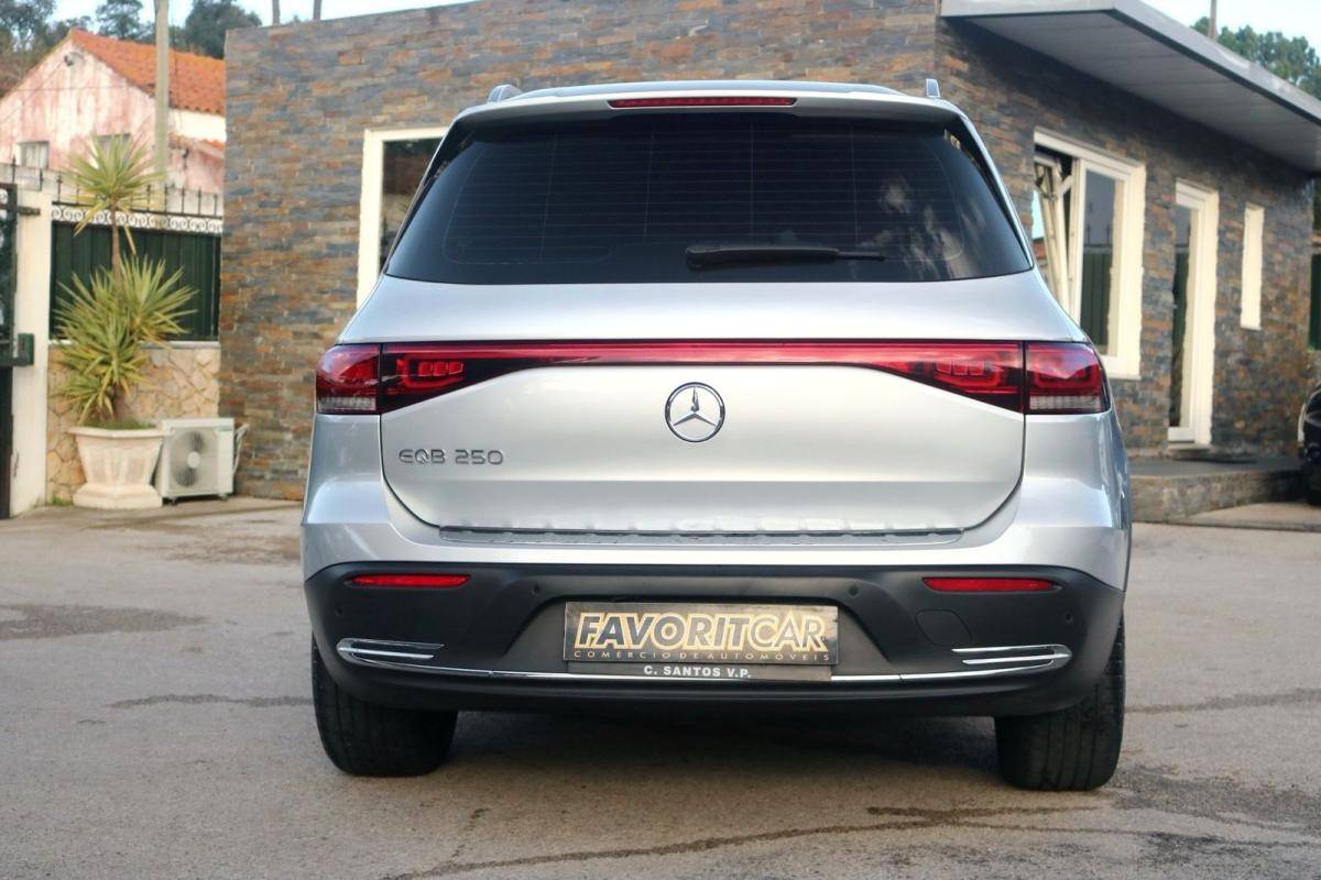 mercedes-benz-eqb-2023-eletrico-0cc