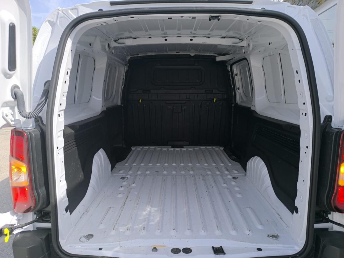 opel-combo-2024-diesel-1499cc