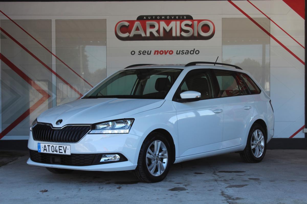 skoda-fabia-break-2022-gasolina-999cc