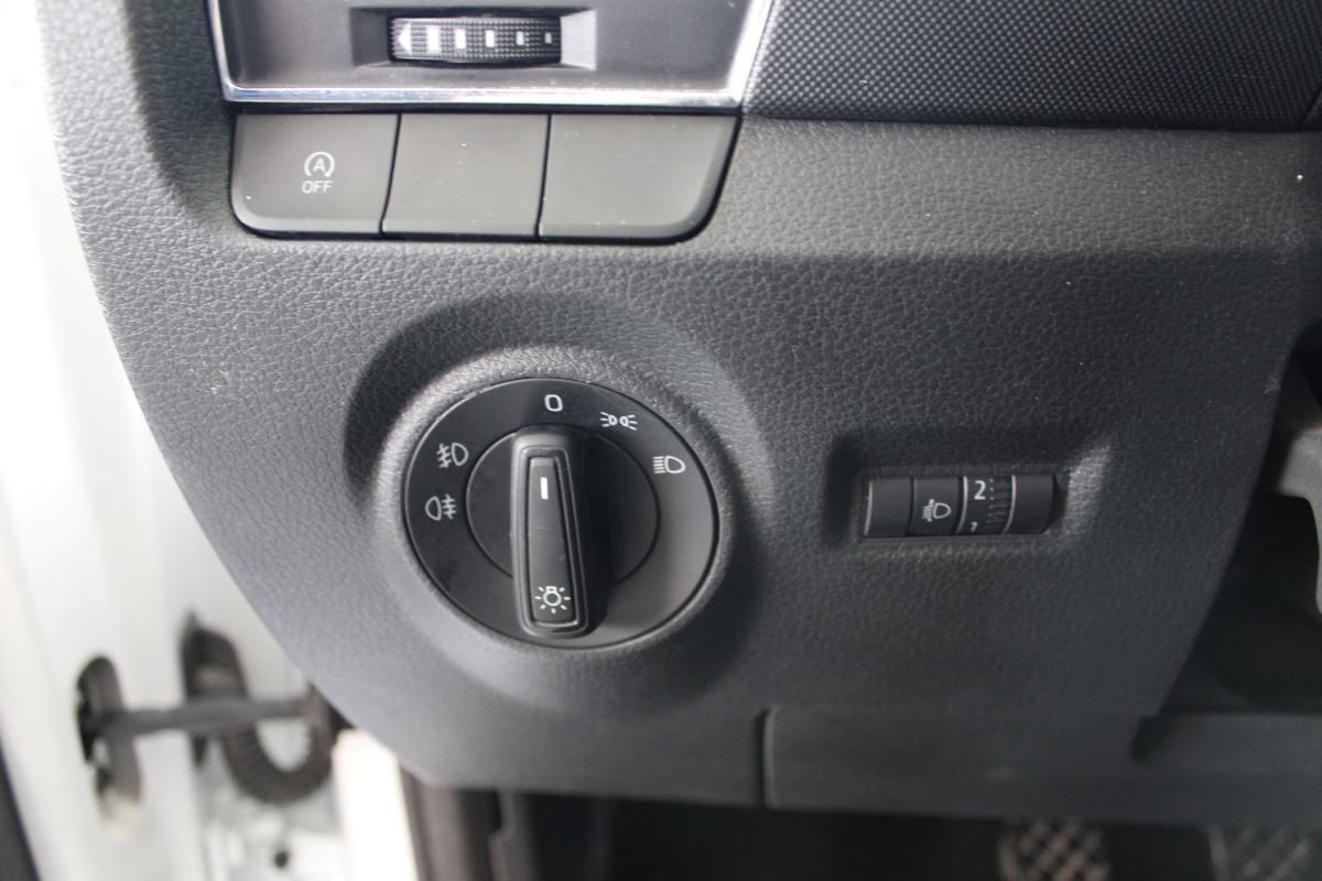 skoda-fabia-break-2022-gasolina-999cc