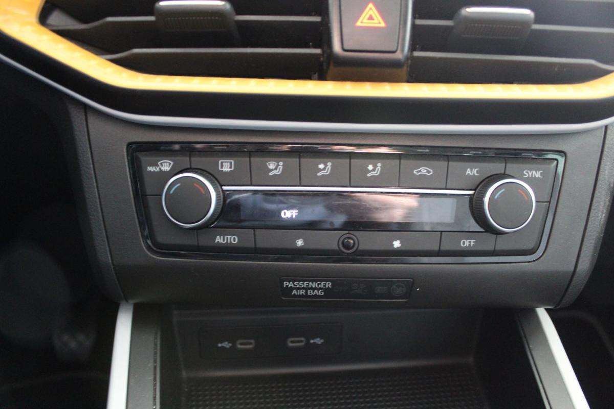 seat-arona-2022-gasolina-999cc