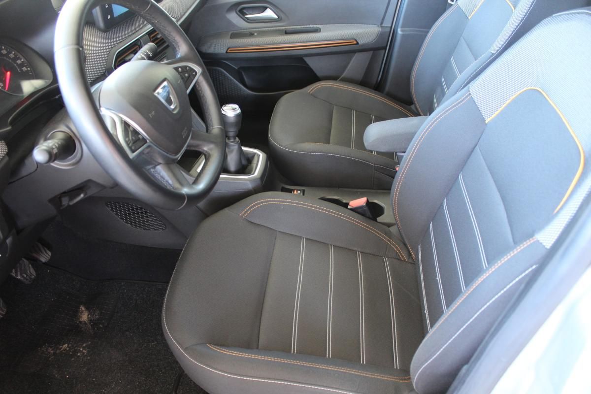 dacia-sandero-2022-gasolina-999cc