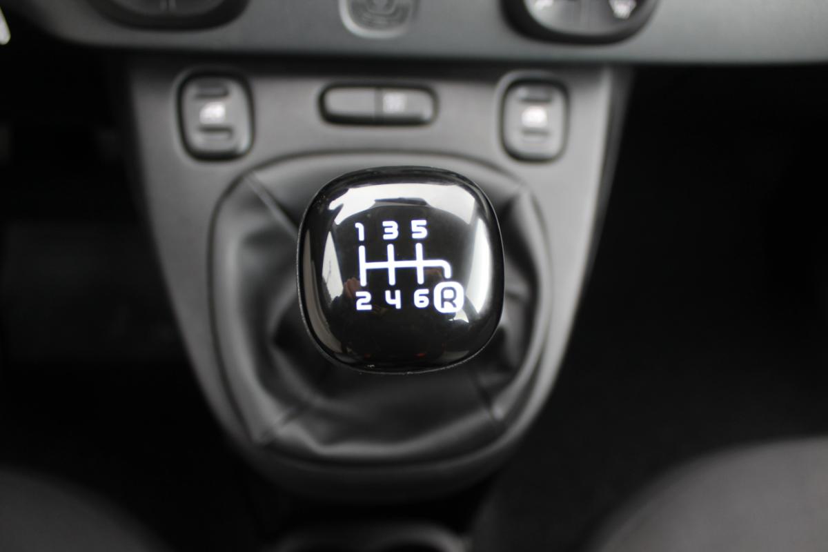 fiat-panda-2023-hibrido-a-gasolina-999cc