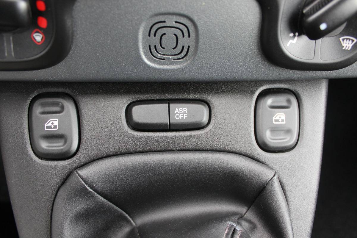 fiat-panda-2023-hibrido-a-gasolina-999cc