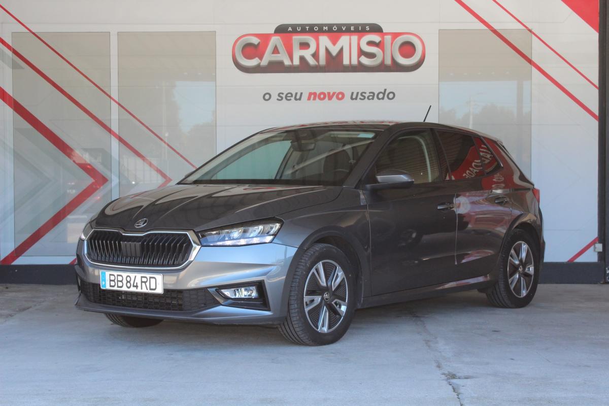 skoda-fabia-2023-gasolina-999cc