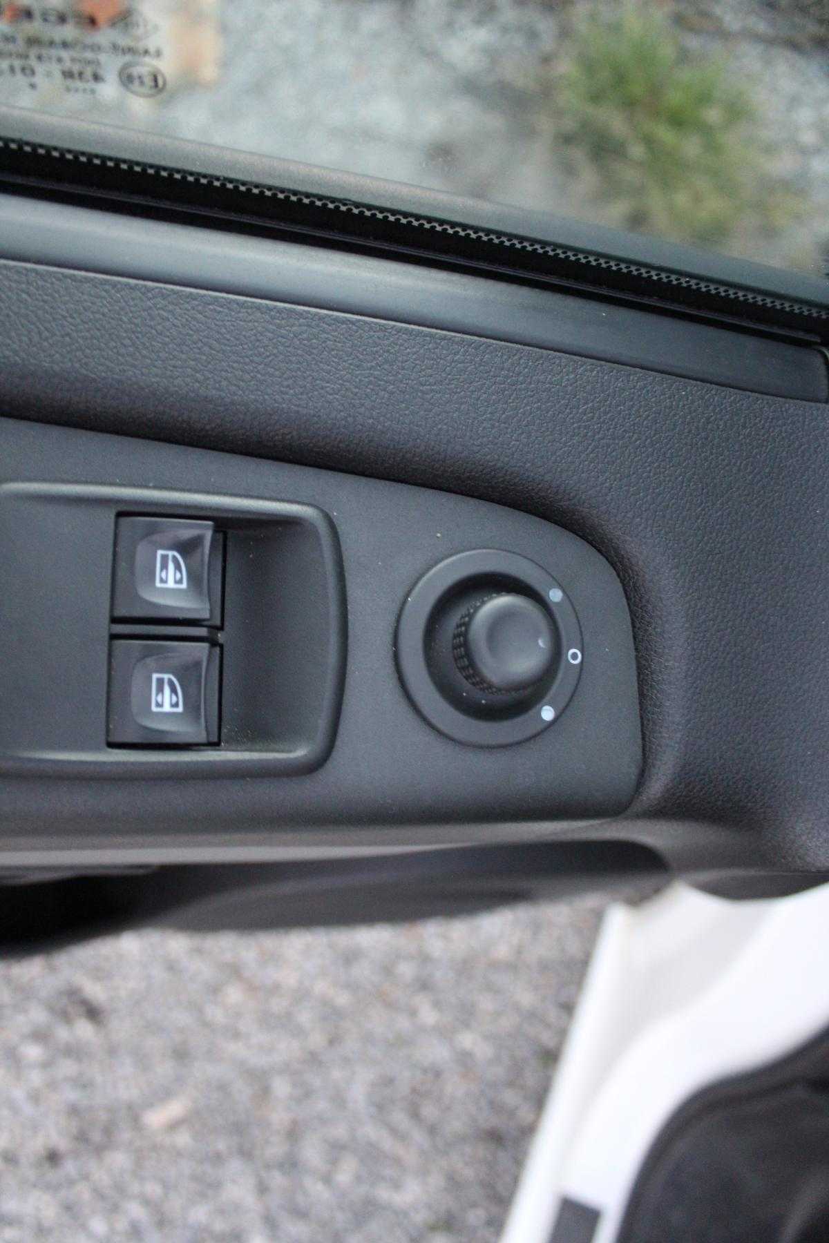 renault-trafic-2019-diesel-1598cc
