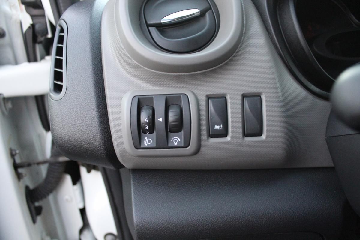 renault-trafic-2019-diesel-1598cc