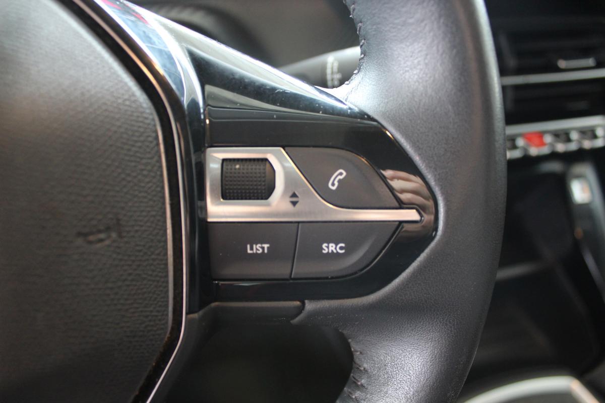 peugeot-208-2022-gasolina-1199cc