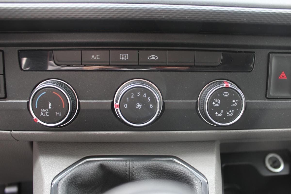 volkswagen-transporter-2022-diesel-1968cc