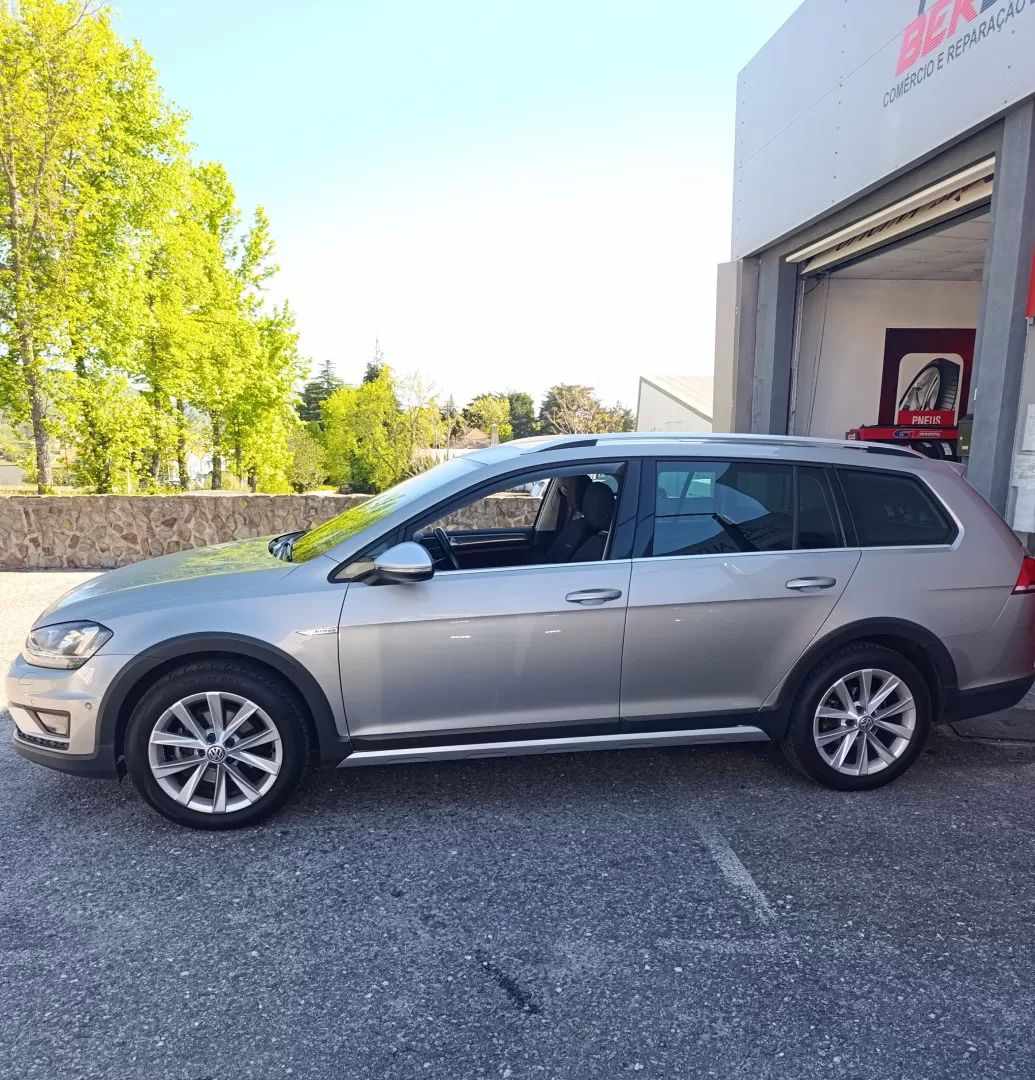 volkswagen-golf-variant-2017-diesel-1598cc