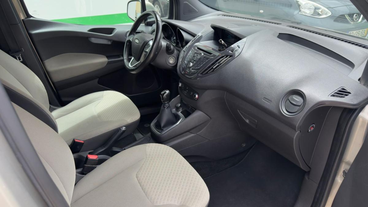 ford-tourneo-courier-2016-diesel-1499cc
