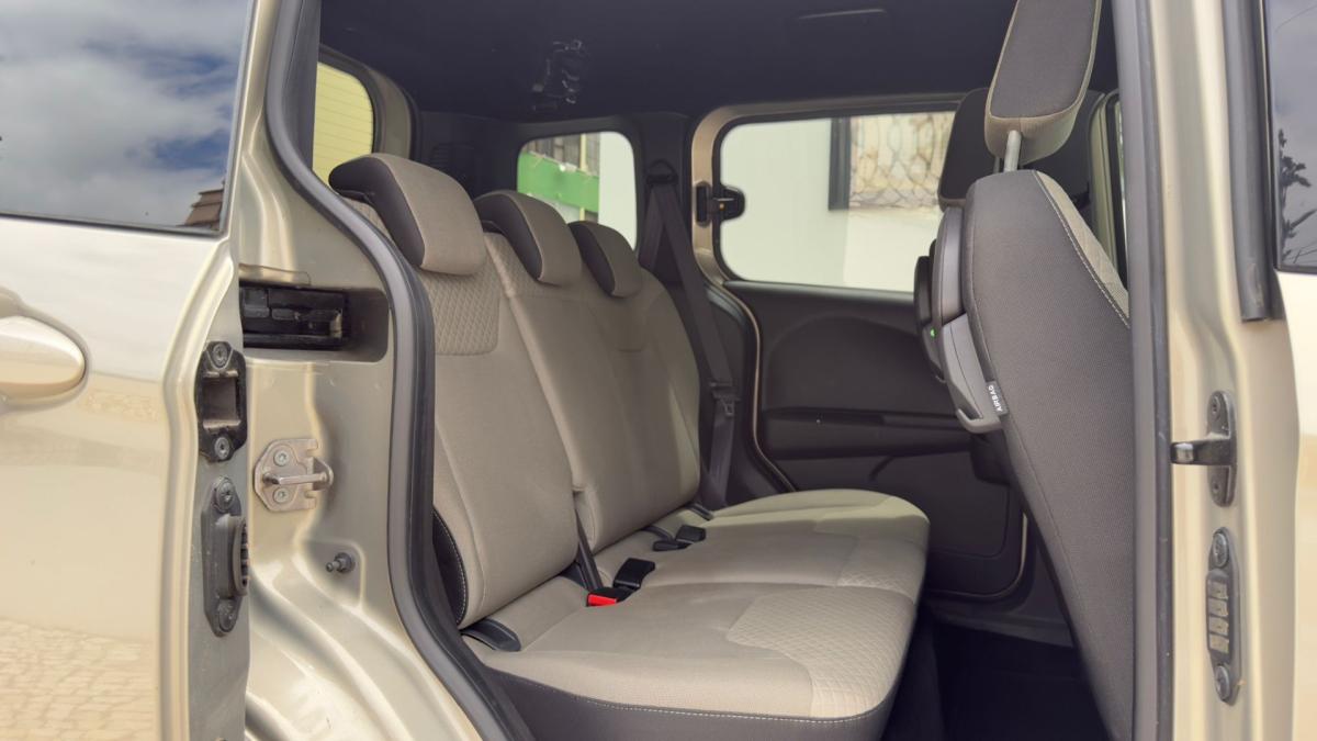 ford-tourneo-courier-2016-diesel-1499cc