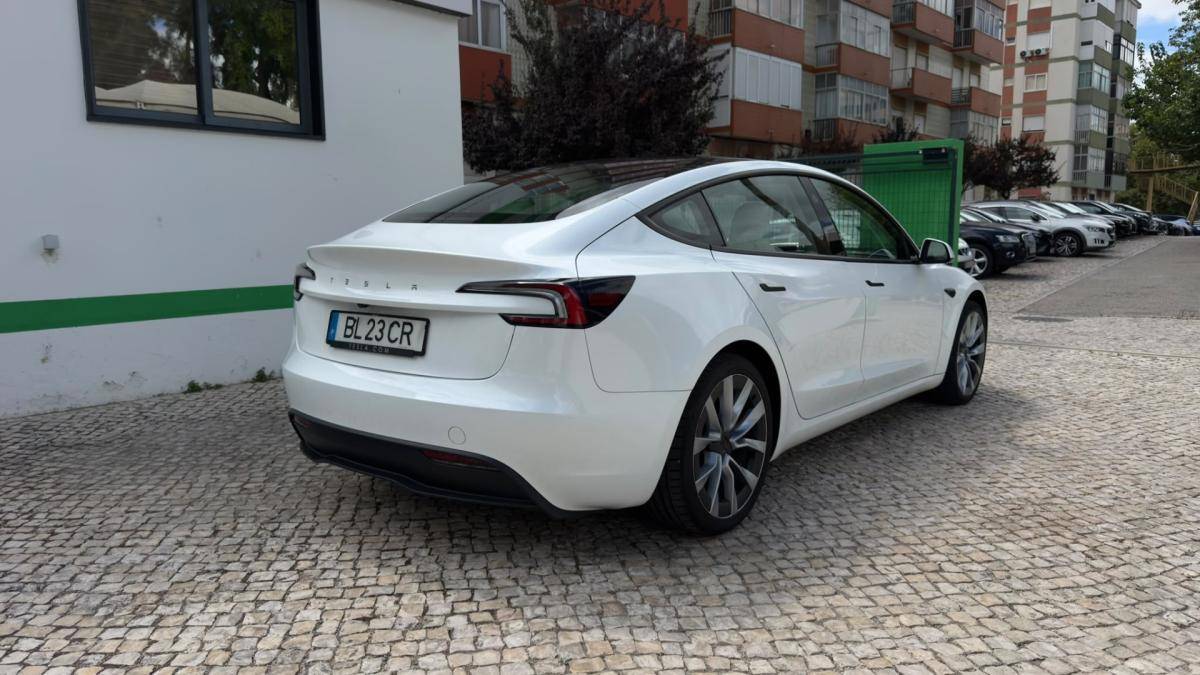 tesla-model-3-2024-eletrico-0cc