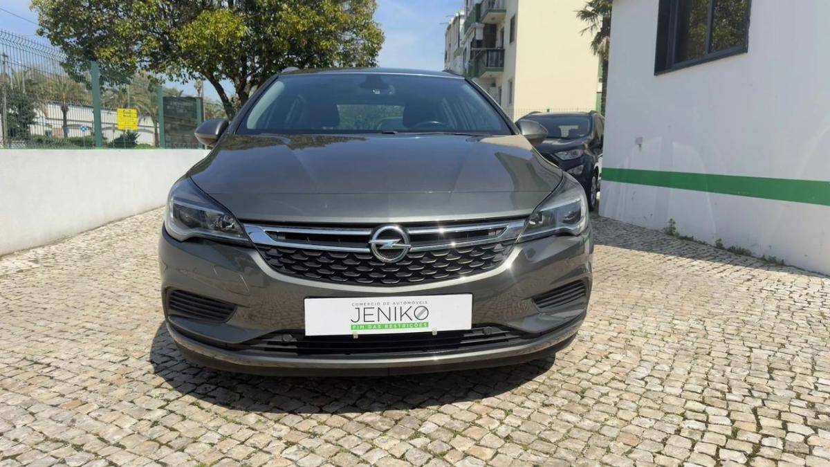 opel-astra-sport-tourer-2018-diesel-1598cc