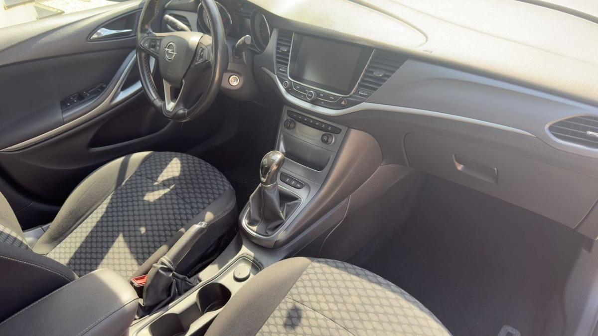 opel-astra-sport-tourer-2018-diesel-1598cc