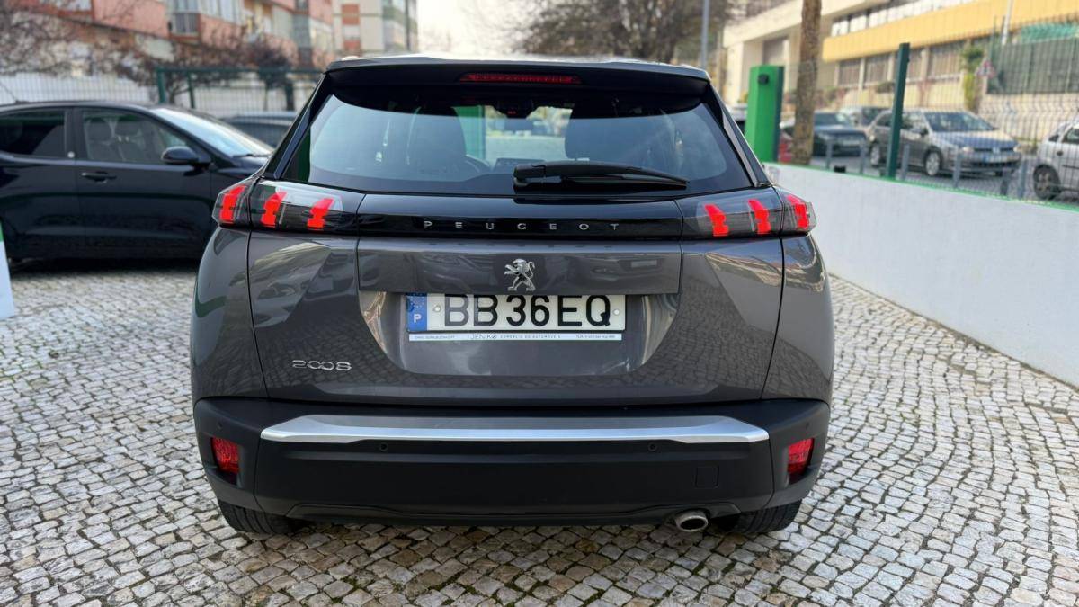 peugeot-2008-2023-diesel-1499cc