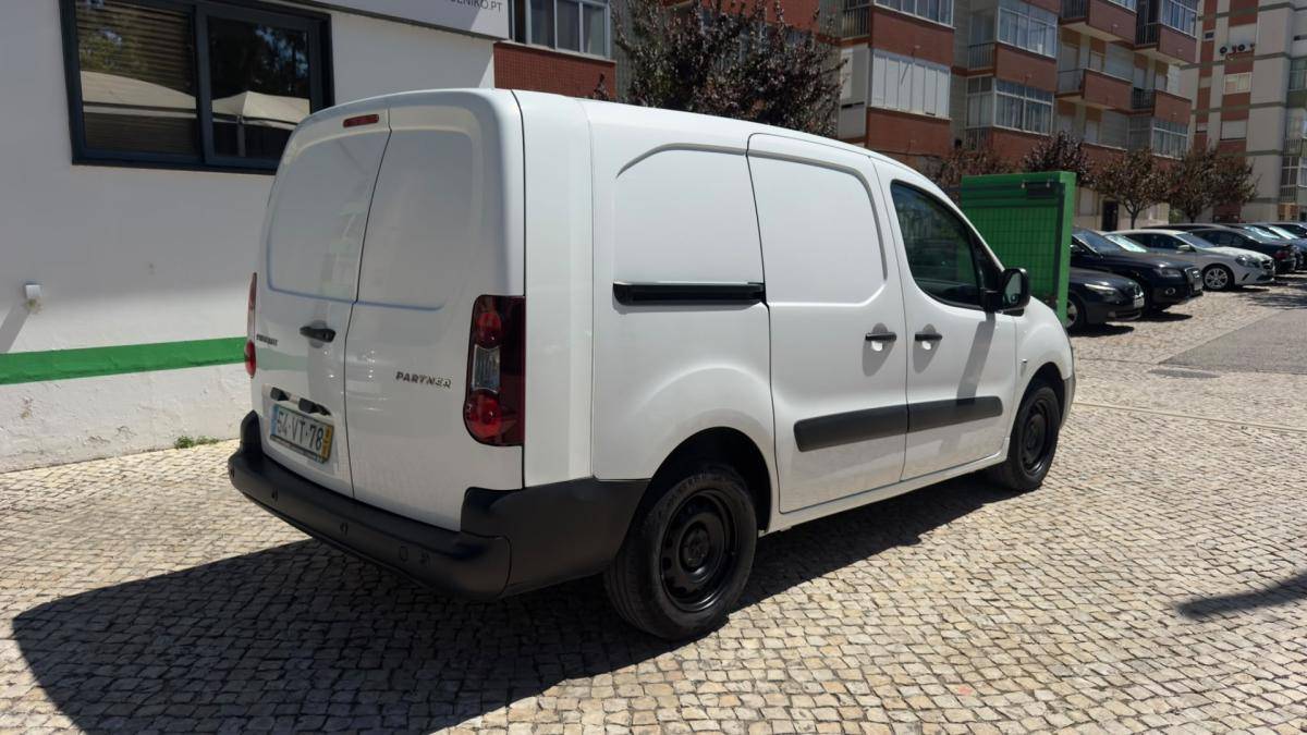 peugeot-partner-2018-diesel-1560cc