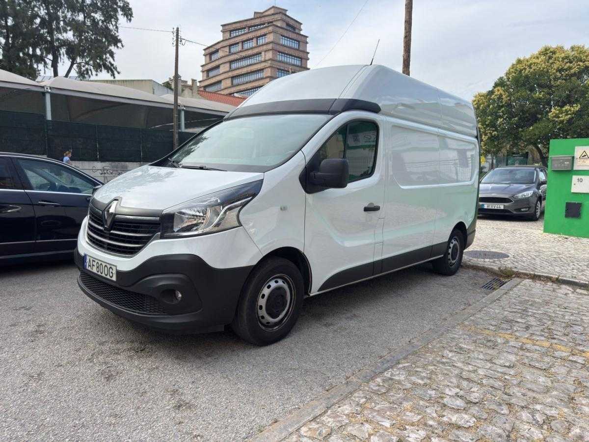 renault-trafic-2025-diesel-1997cc