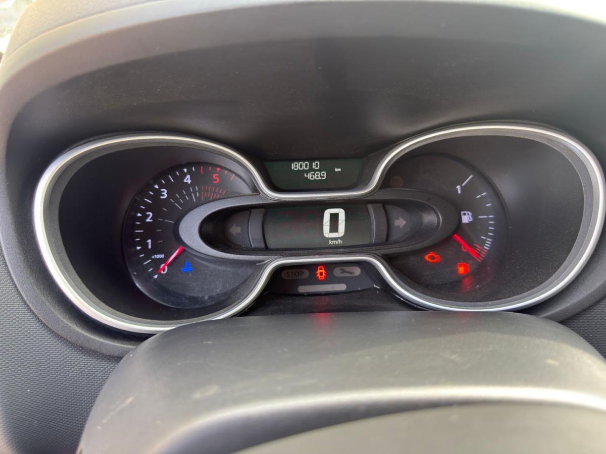 renault-trafic-2025-diesel-1997cc