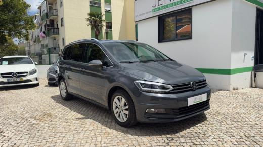 volkswagen-touran-2021-diesel-1968cc