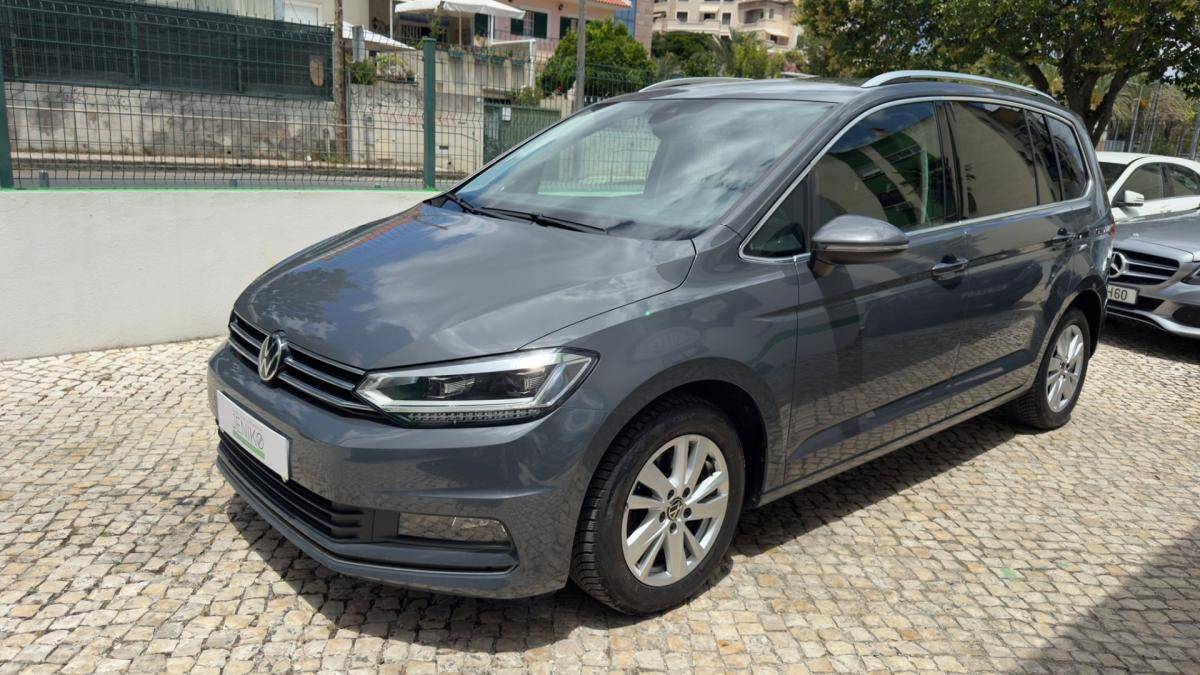 volkswagen-touran-2021-diesel-1968cc