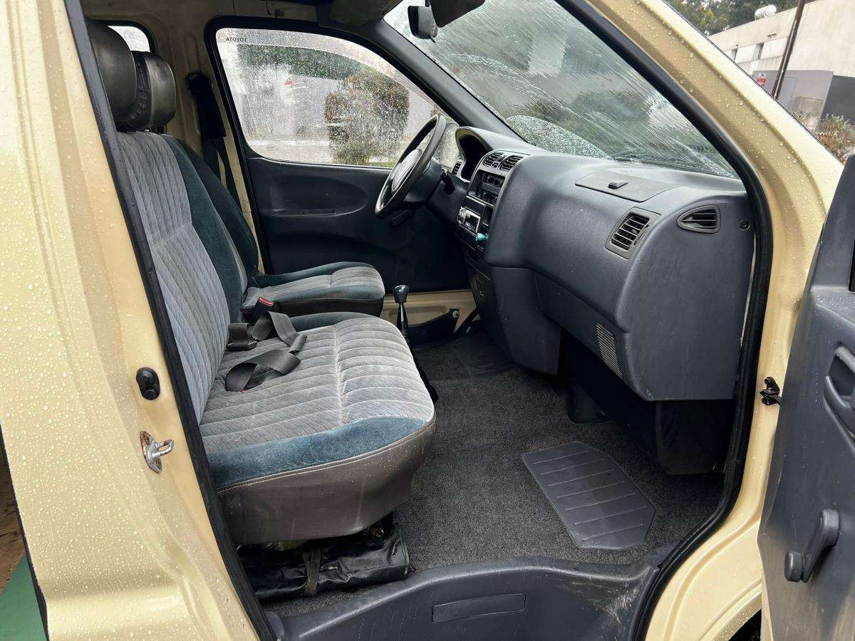 toyota-hiace-1997-diesel-2446cc