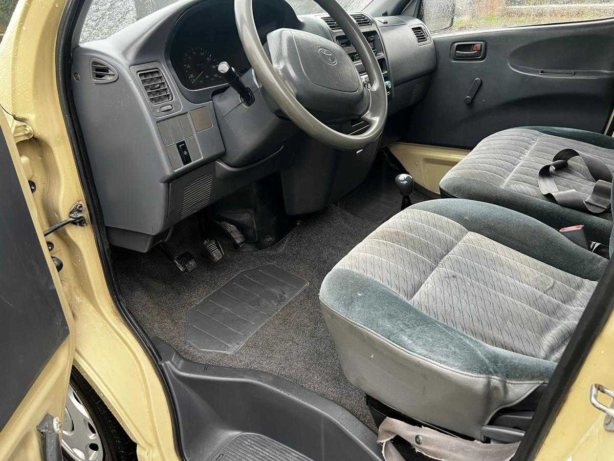 toyota-hiace-1997-diesel-2446cc