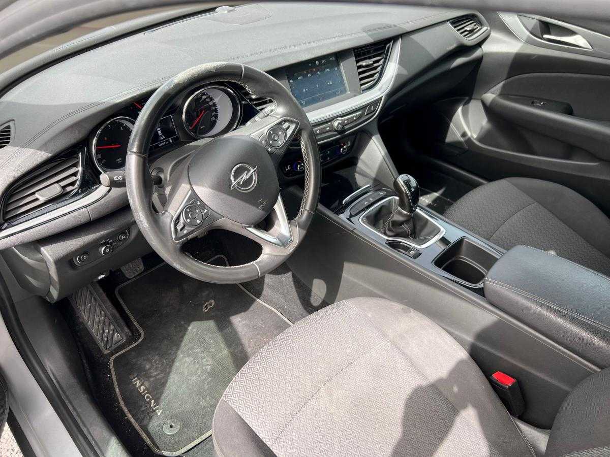opel-insignia-sports-tourer-2020-diesel-1598cc