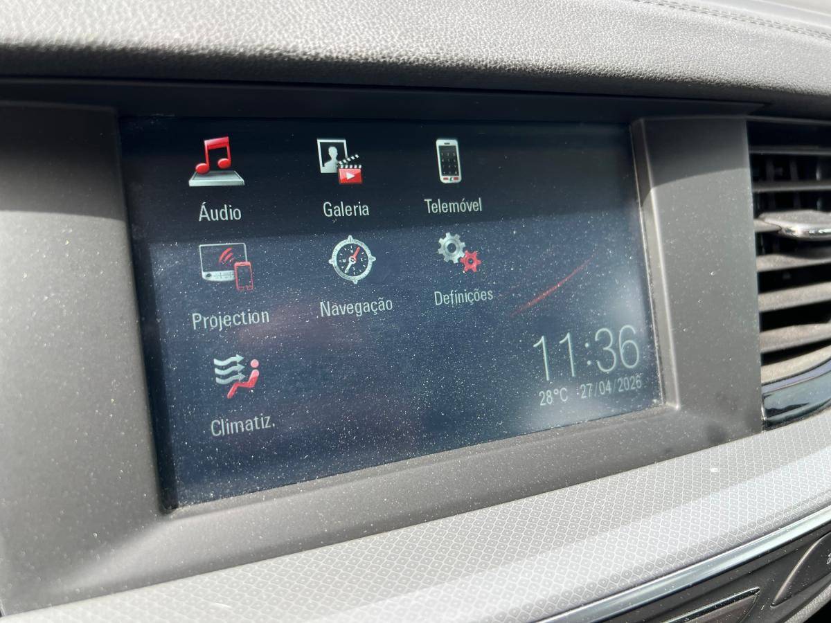 opel-insignia-sports-tourer-2020-diesel-1598cc