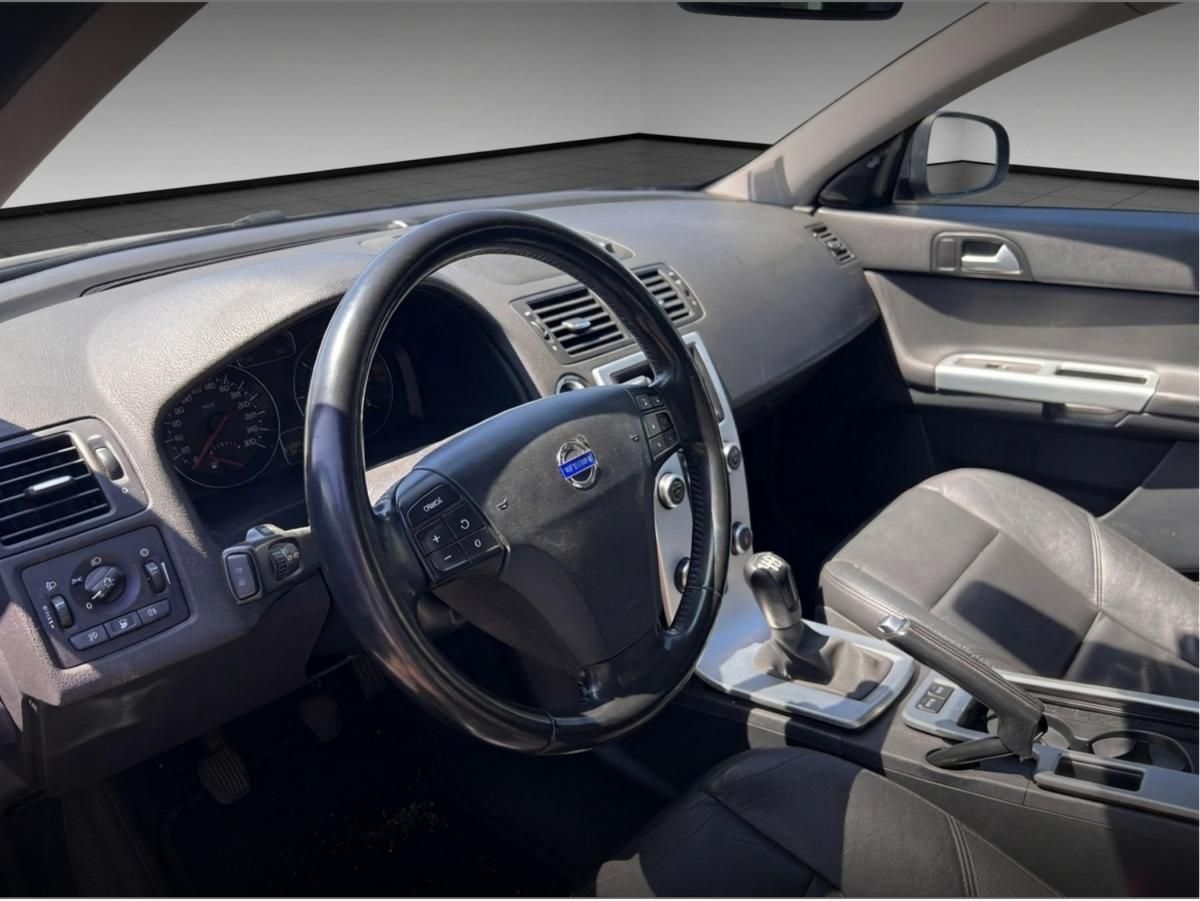 volvo-v50-2011-diesel-1560cc