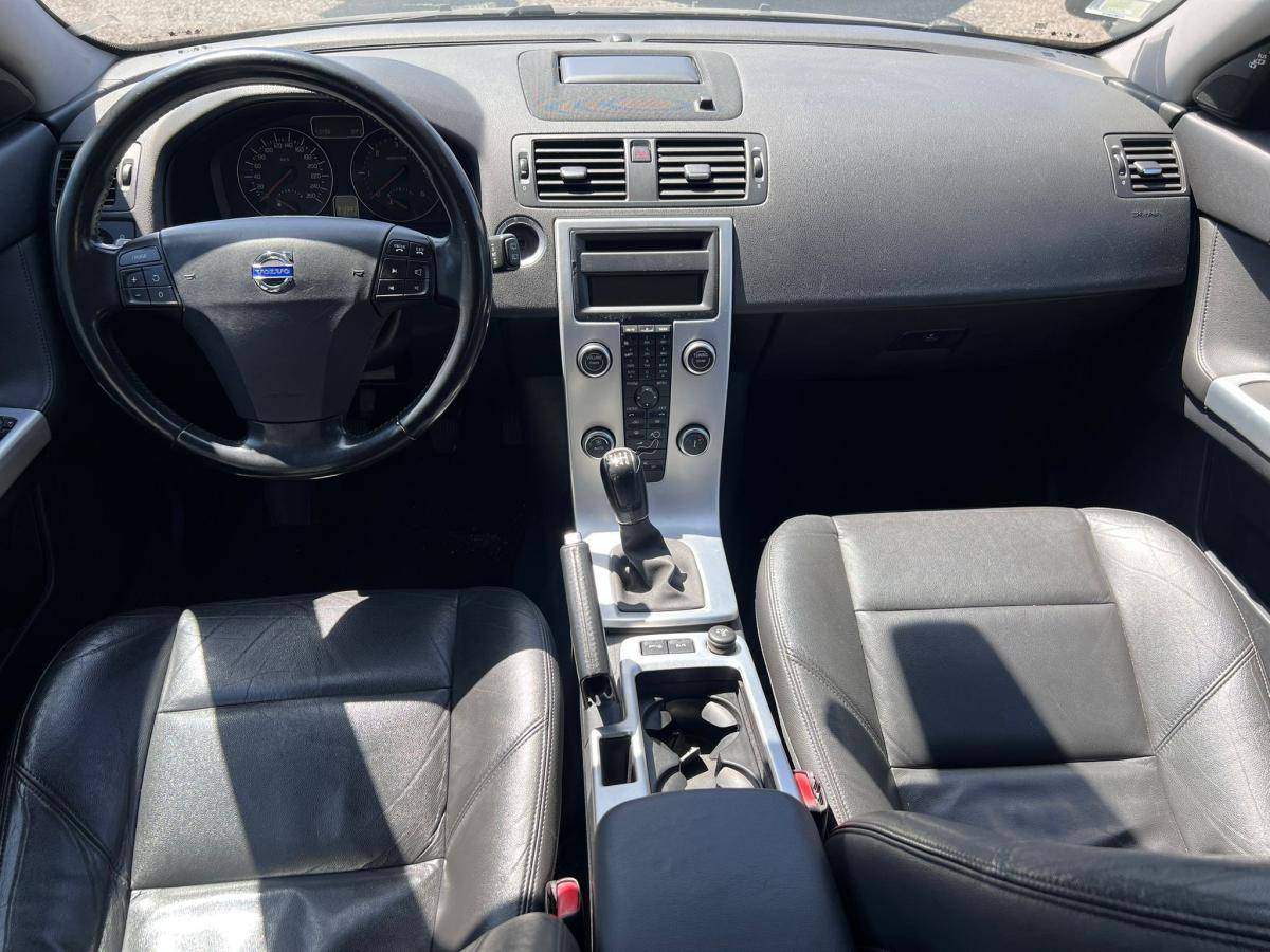 volvo-v50-2011-diesel-1560cc