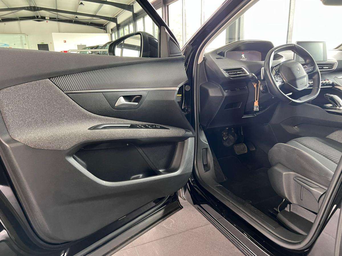 peugeot-3008-2017-diesel-1560cc
