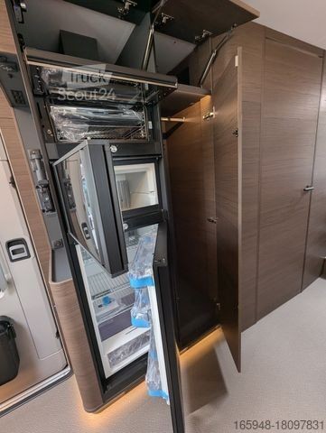 mercedes-benz-sprinter-2025-diesel-2000cc
