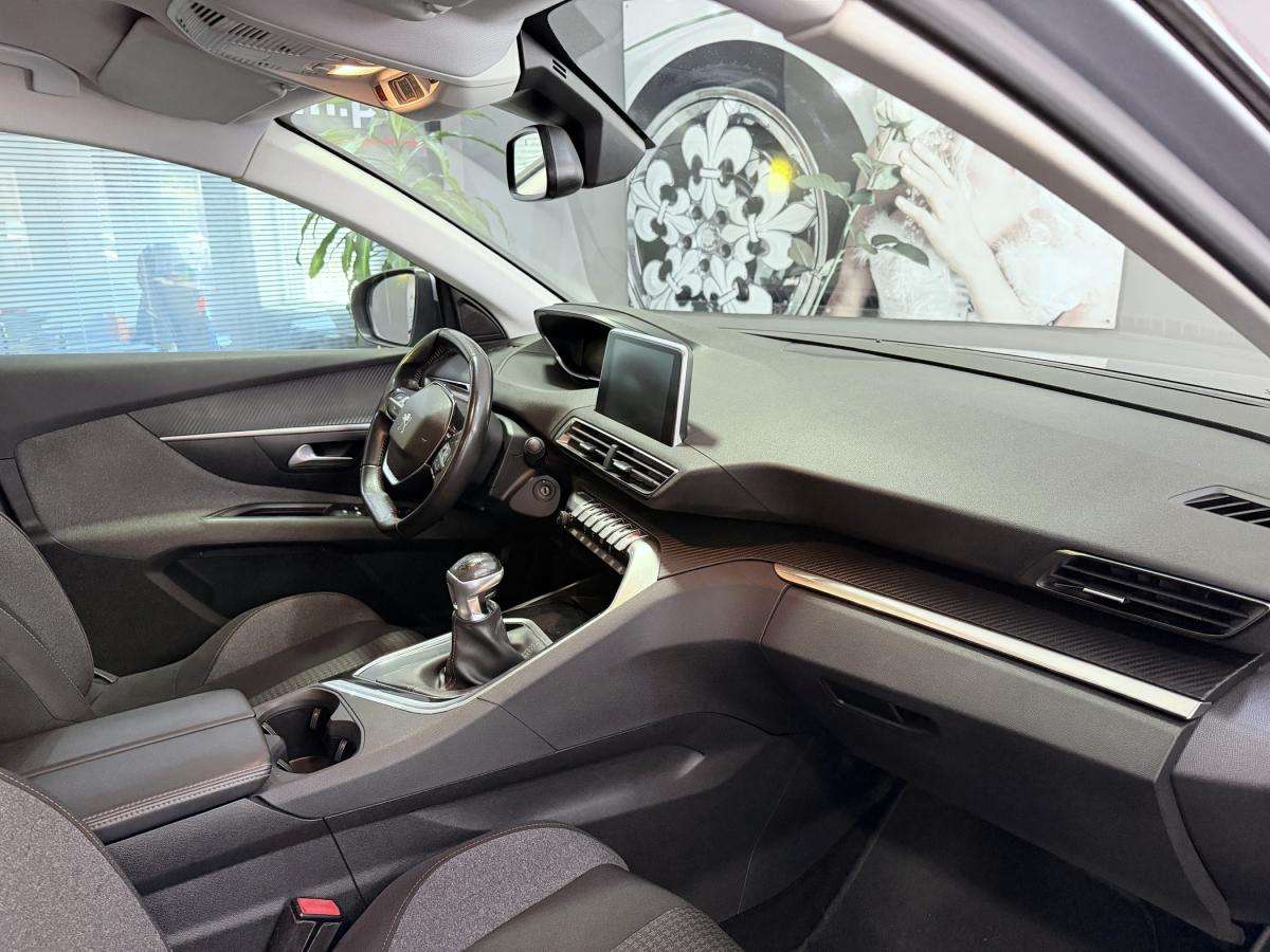 peugeot-5008-2020-diesel-1499cc
