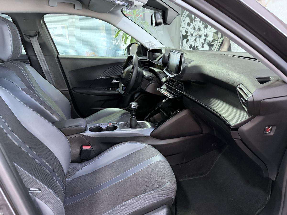 peugeot-2008-2020-gasolina-1199cc