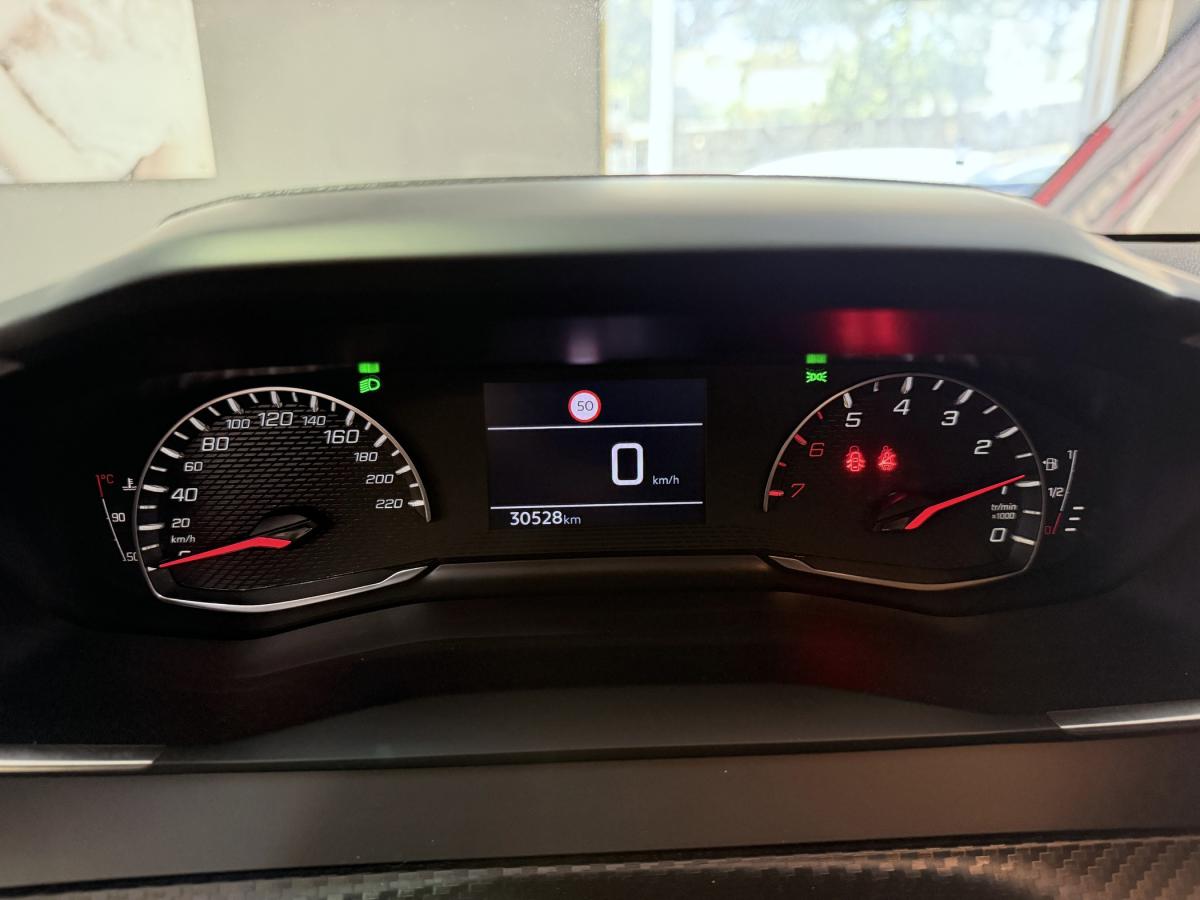 peugeot-208-2024-gasolina-1199cc