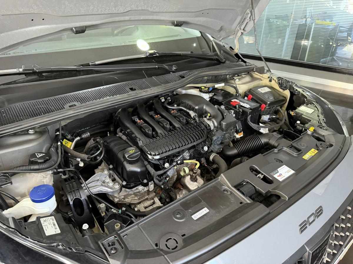 peugeot-208-2024-gasolina-1199cc