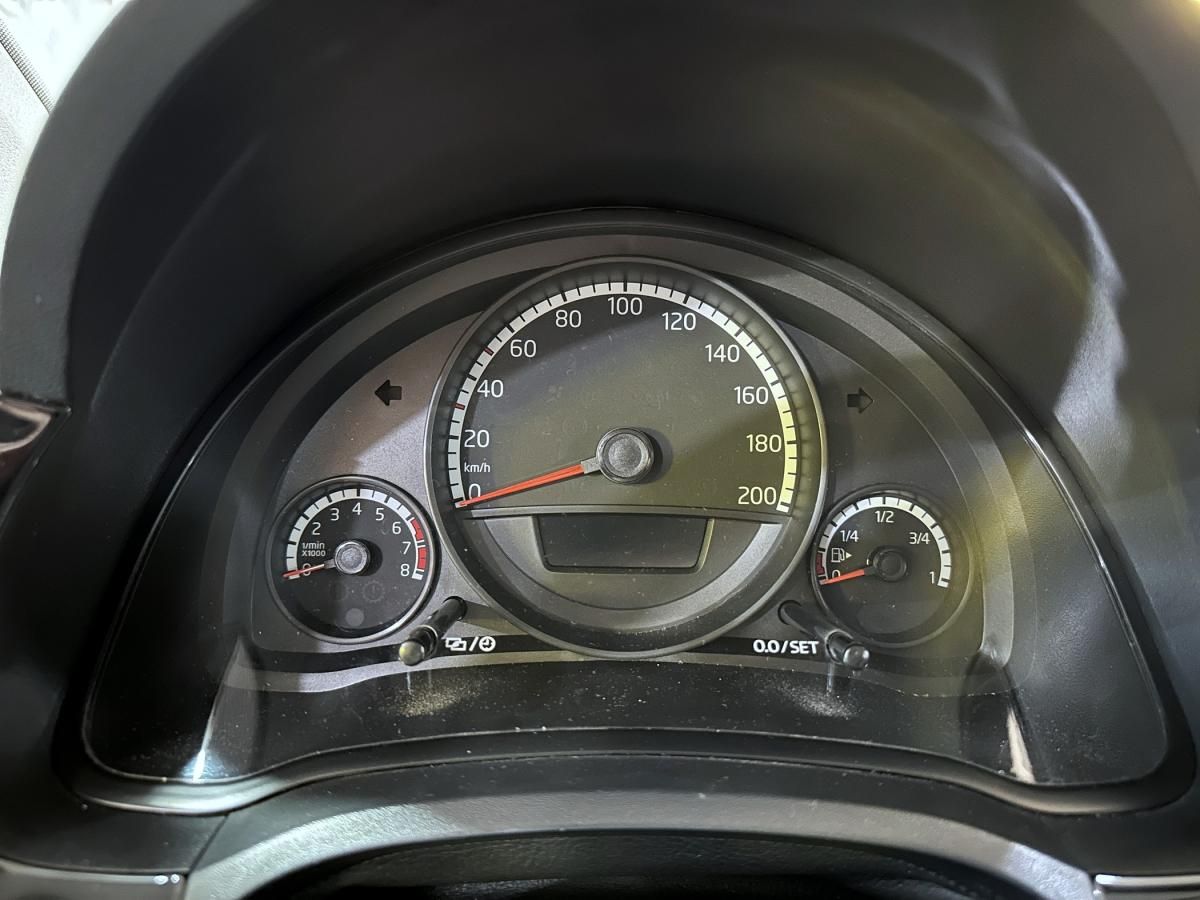 volkswagen-up-2015-gasolina-999cc