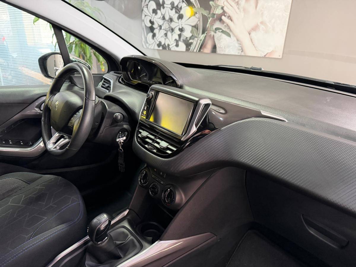 peugeot-2008-2018-gasolina-1199cc