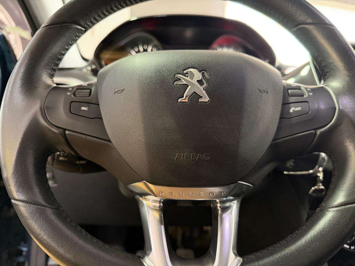 peugeot-2008-2018-gasolina-1199cc
