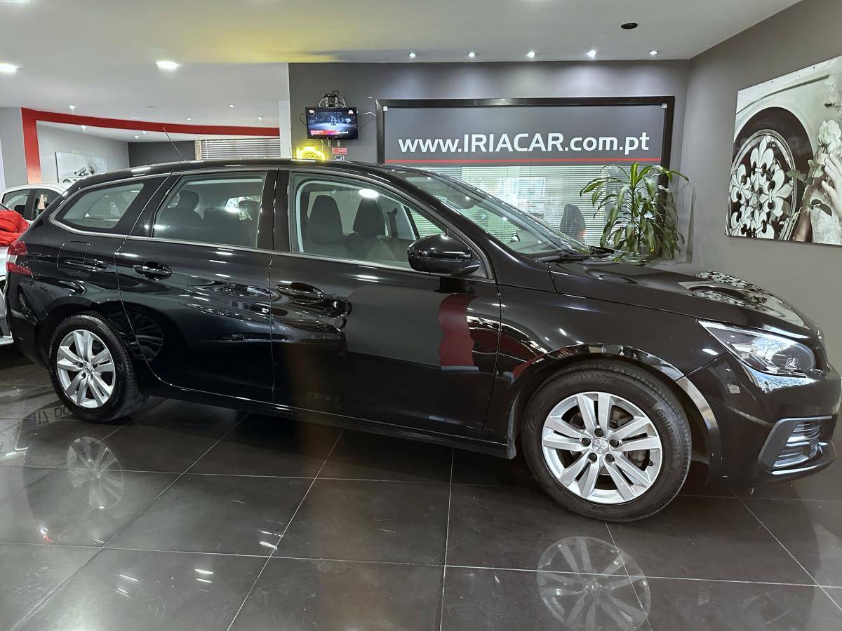 peugeot-308-sw-2021-gasolina-1199cc