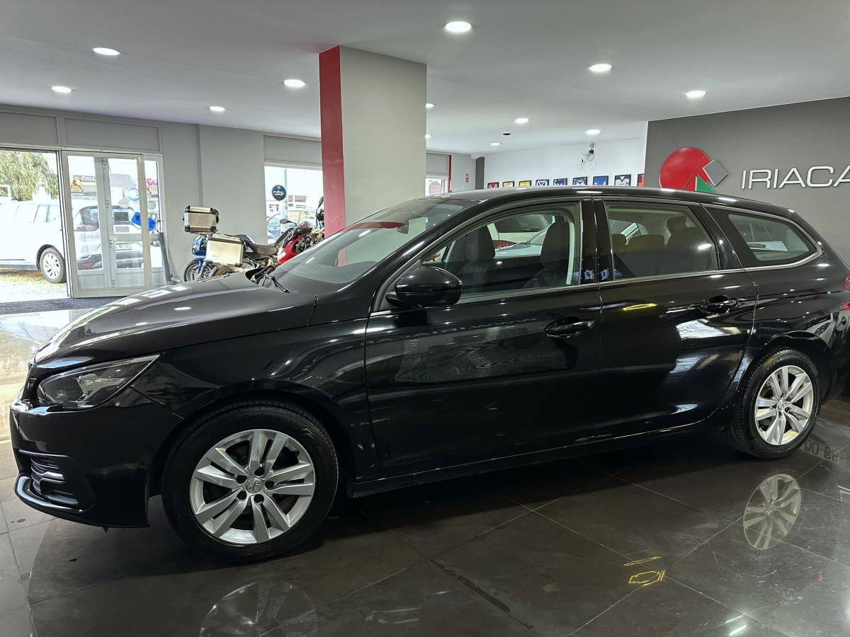 peugeot-308-sw-2021-gasolina-1199cc