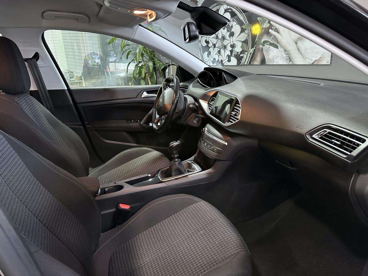 peugeot-308-sw-2021-gasolina-1199cc