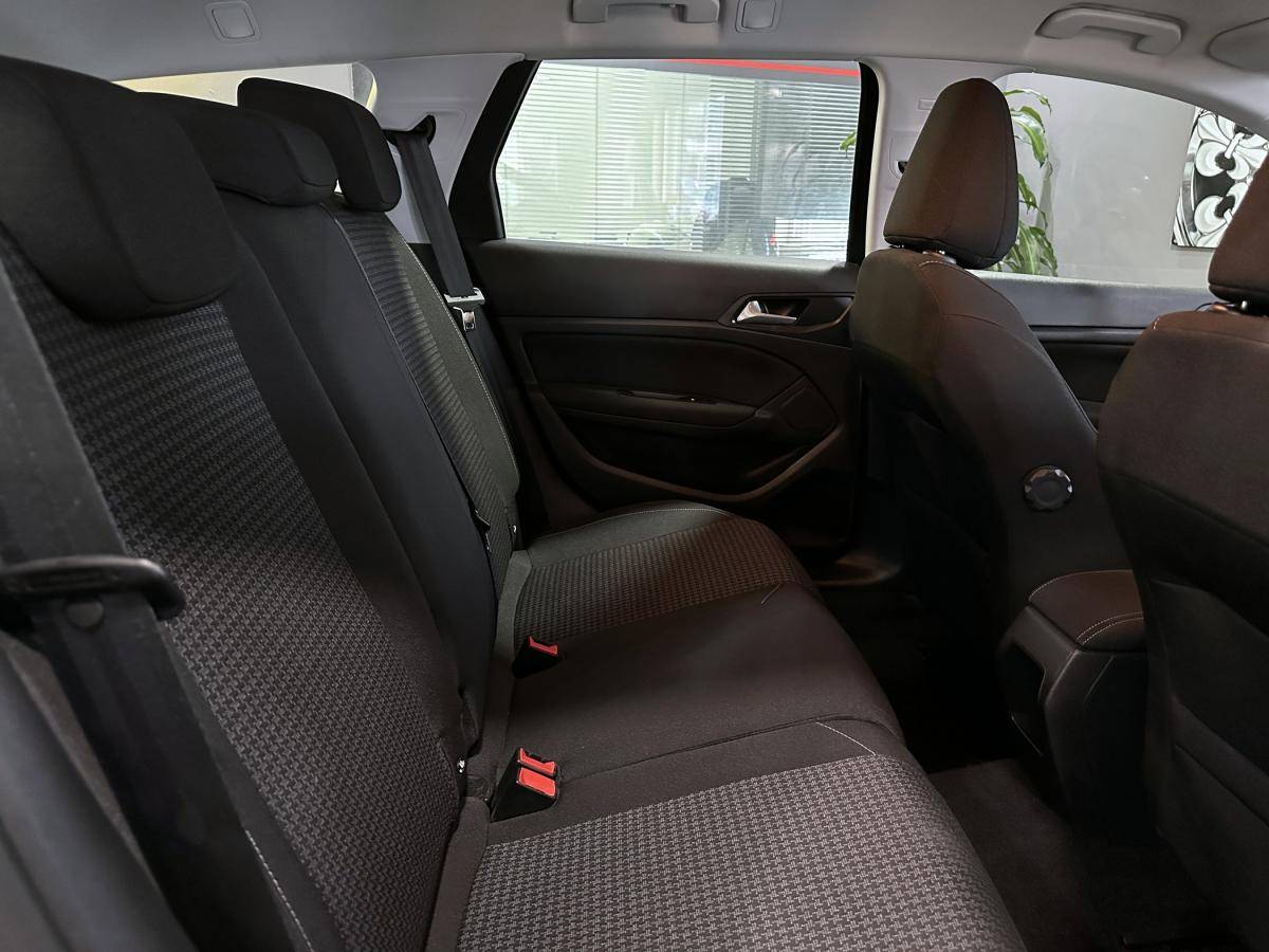 peugeot-308-sw-2021-gasolina-1199cc