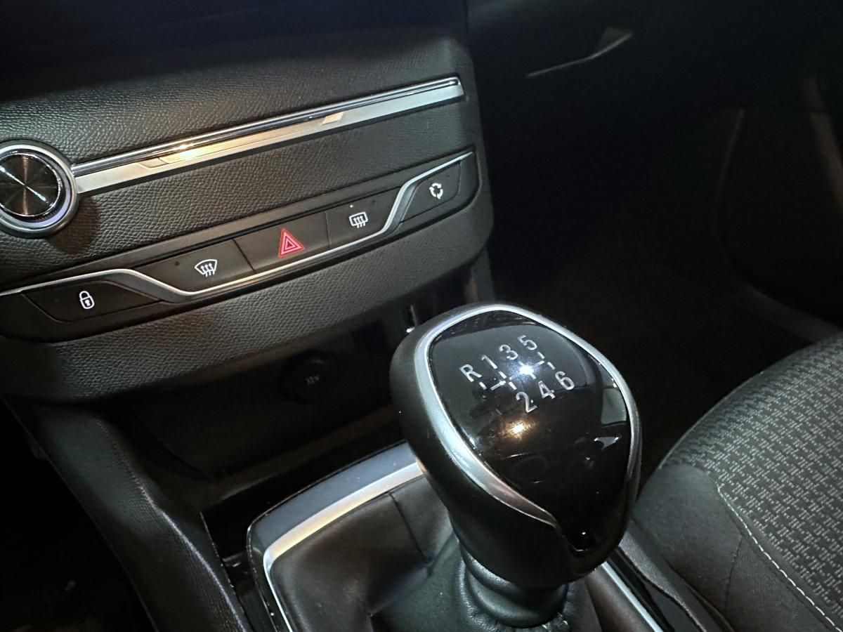 peugeot-308-sw-2021-gasolina-1199cc