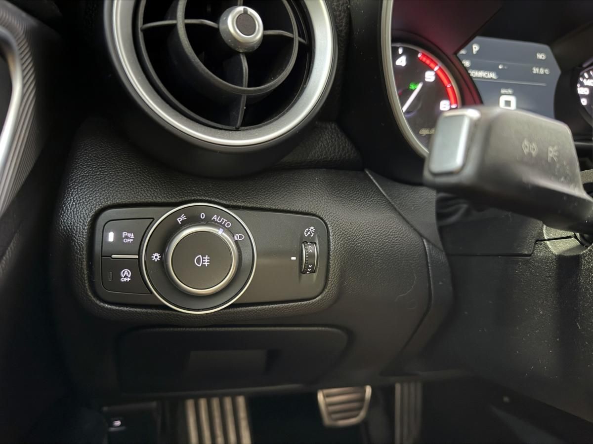 alfa-romeo-giulia-2017-diesel-2143cc