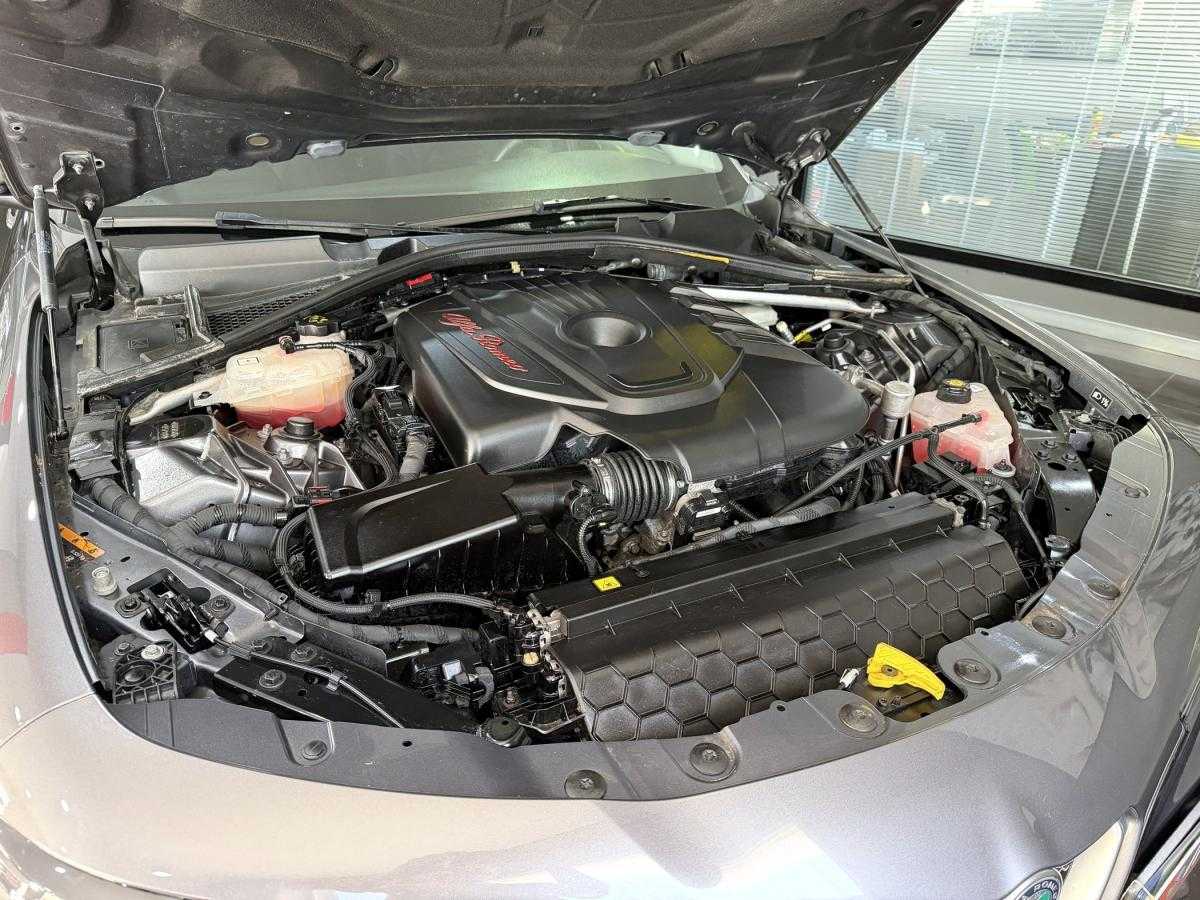 alfa-romeo-giulia-2017-diesel-2143cc